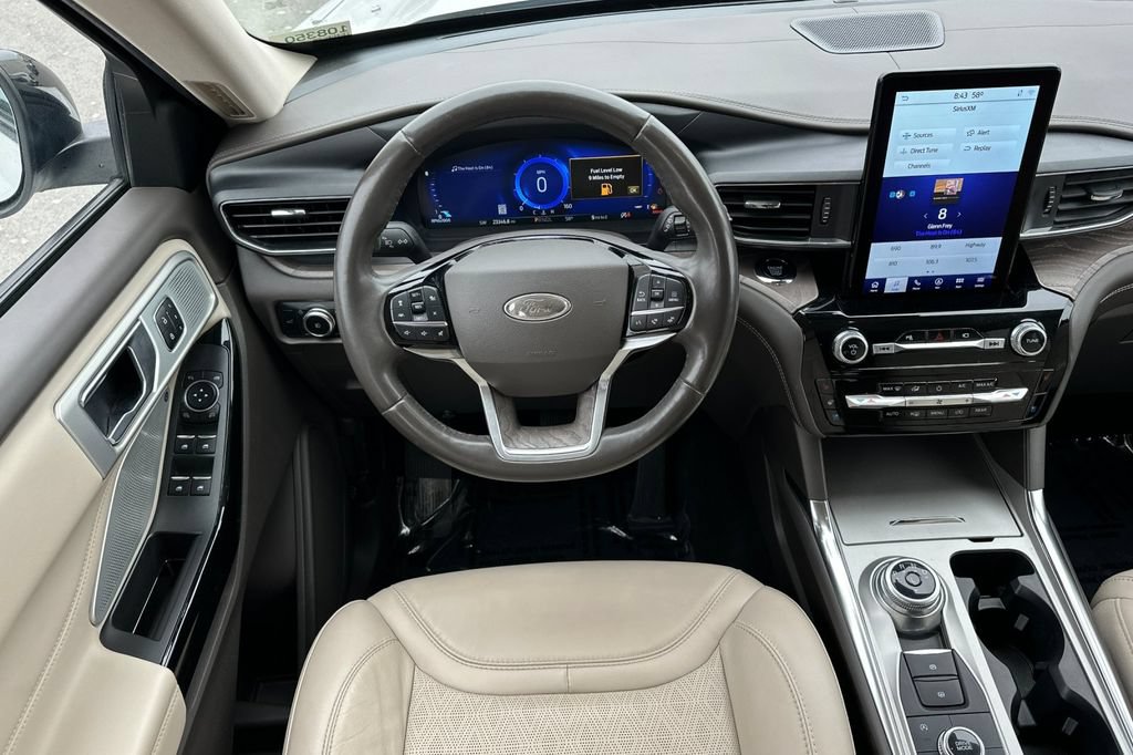 Certified 2023 Ford Explorer Platinum w/ Technology Package AWD/4WD image 14