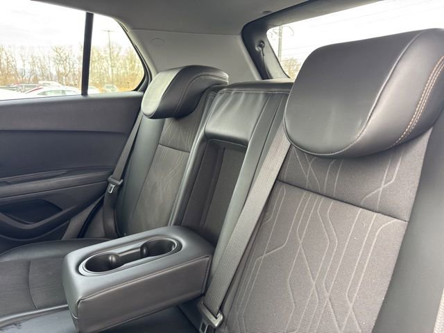 Used 2019 Chevrolet Trax LT w/ LT Convenience Package image 15