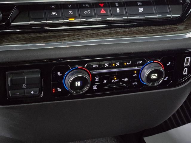 Used 2025 Chevrolet Silverado 1500 LT image 24