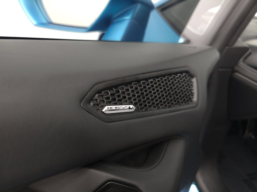 Used 2022 Lamborghini Huracan EVO RWD image 9