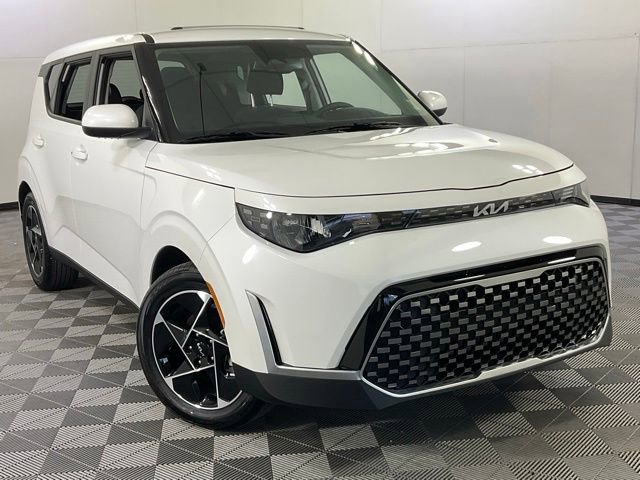 Used 2025 Kia Soul EX FWD image 42