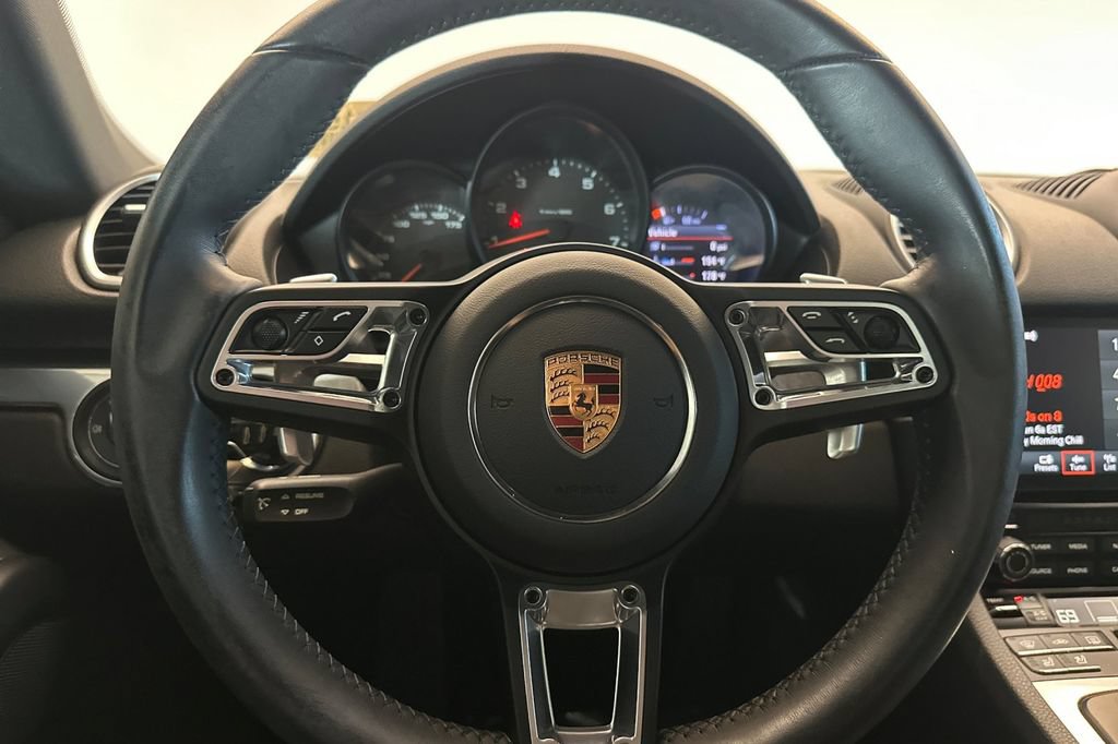 Used 2022 Porsche 718 Cayman RWD image 20