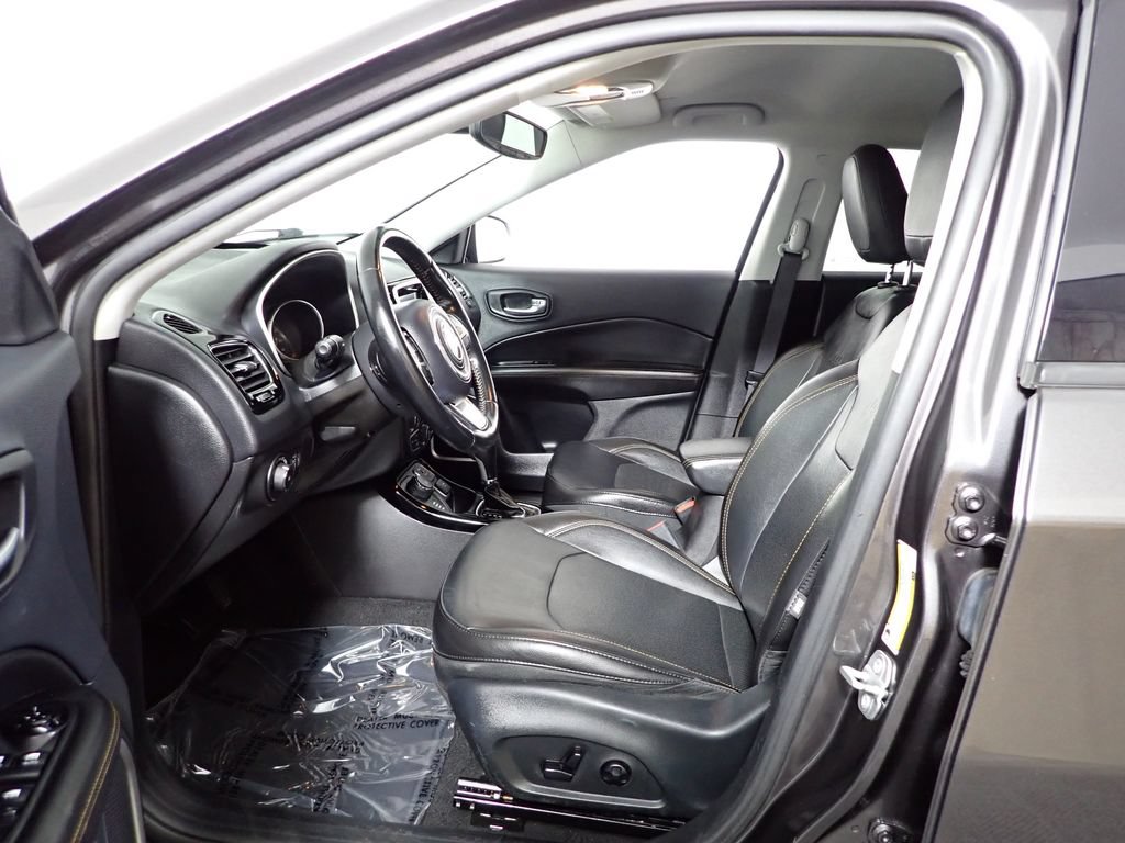 Used 2020 Jeep Compass Limited AWD/4WD image 23