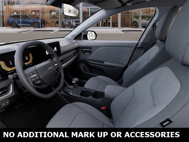 New 2025 Kia K4 LXS image 17