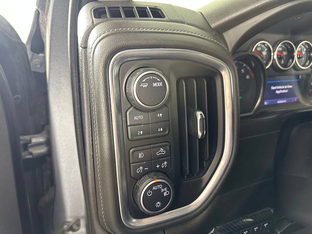 Used 2021 Chevrolet Silverado 1500 LT Trail Boss w/ Convenience Package II AWD/4WD image 16