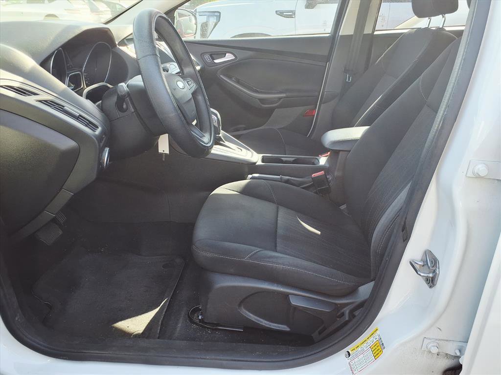 Used 2017 Ford Focus SEL image 5
