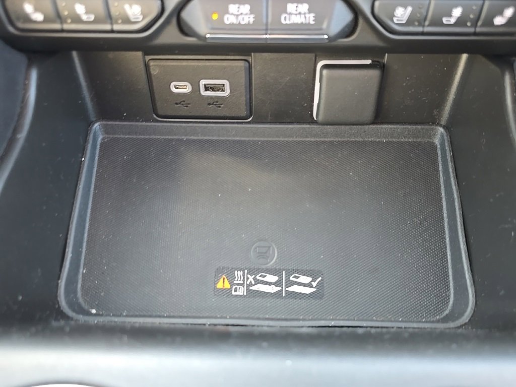 Used 2021 Chevrolet Tahoe Premier w/ Premium Package image 41