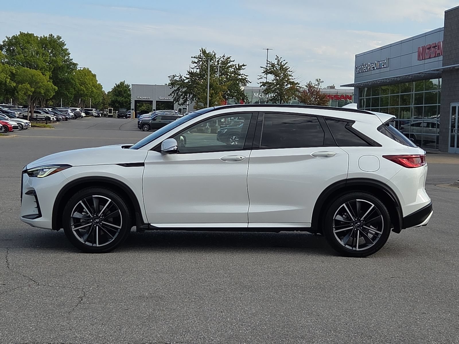 Used 2024 INFINITI QX50 Sport AWD/4WD image 3