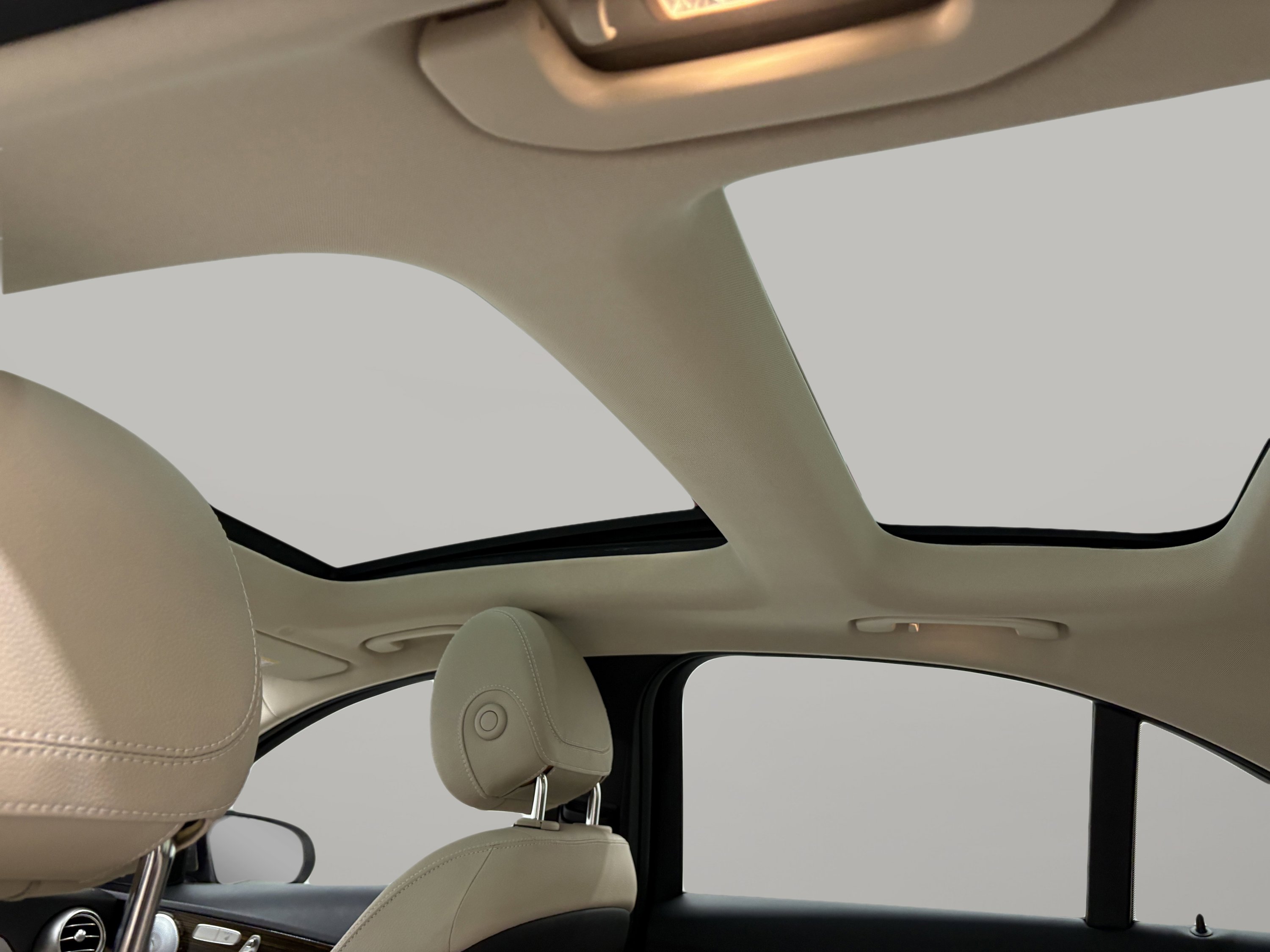 Used 2020 Mercedes-Benz C 300 4MATIC Sedan image 14