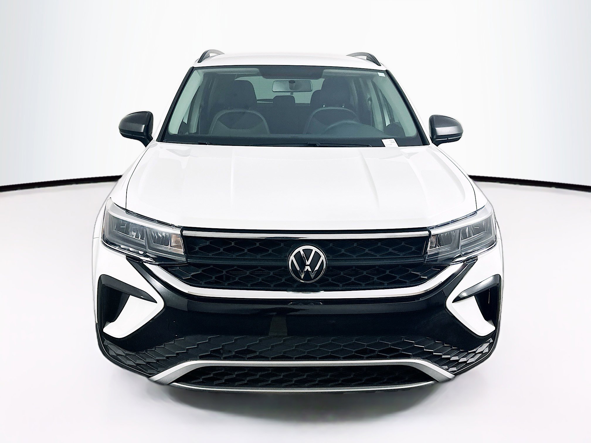 Used 2022 Volkswagen Taos S FWD image 2