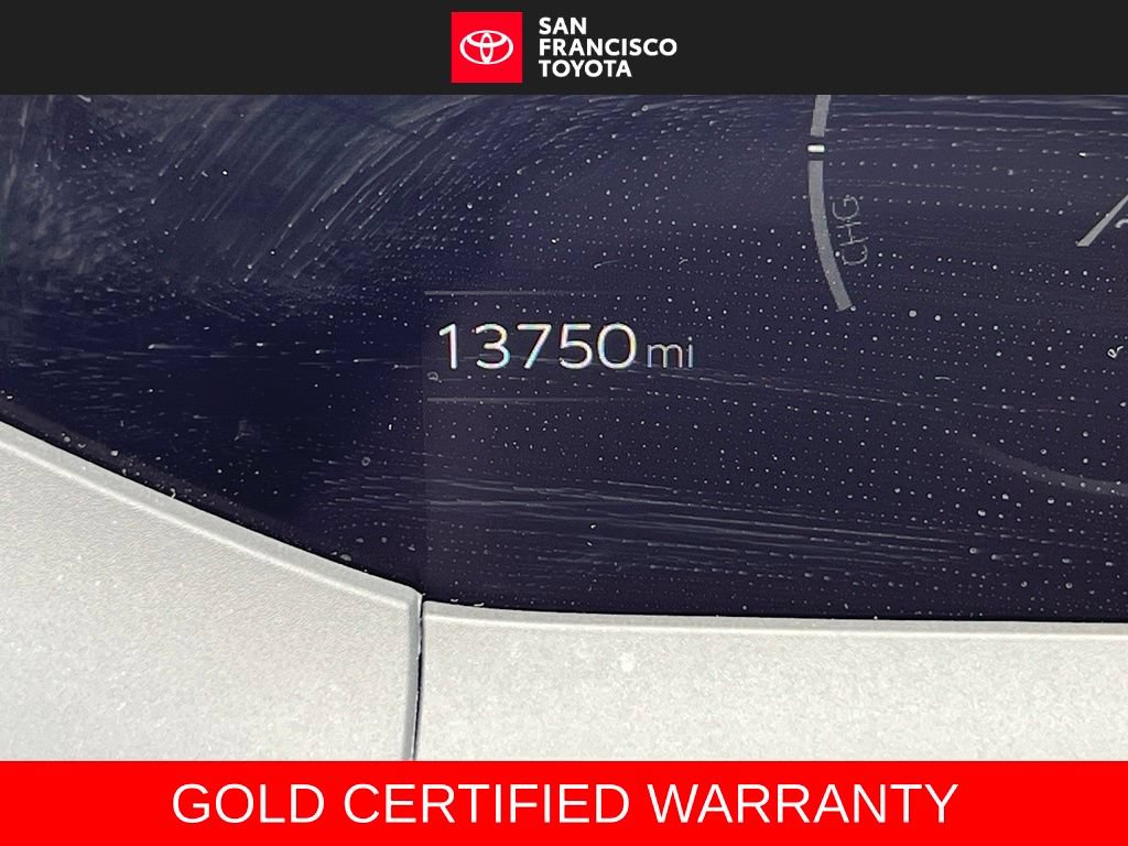 Certified 2025 Toyota Prius XLE FWD image 34