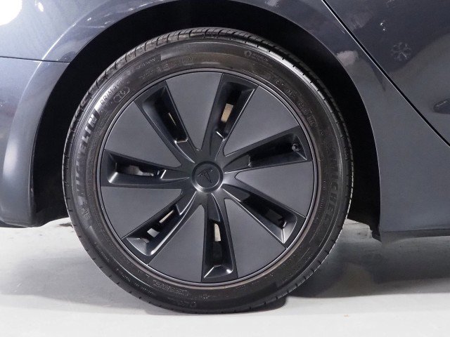 Used 2025 Tesla Model 3 Long Range image 47