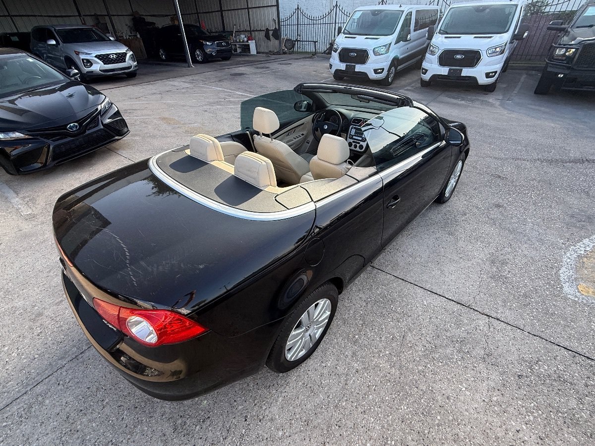 Used 2008 Volkswagen Eos Komfort FWD image 29