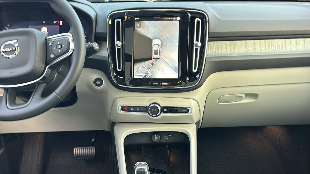 New 2026 Volvo XC40 B5 Plus w/ Protection Package Premier AWD/4WD image 6