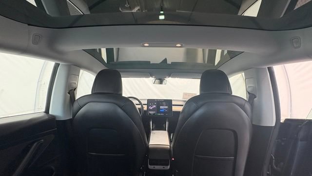 Used 2020 Tesla Model 3 Standard Range Plus RWD image 27