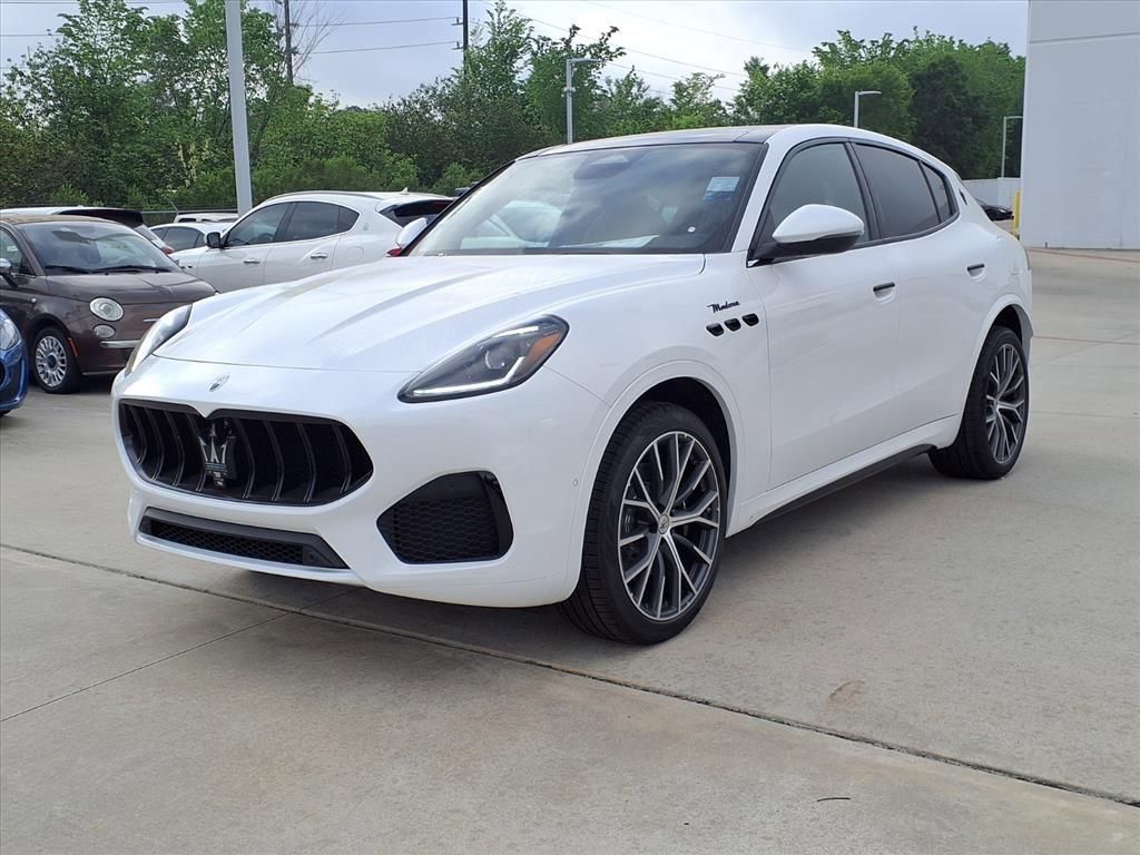 New 2026 Maserati Grecale Modena image 2