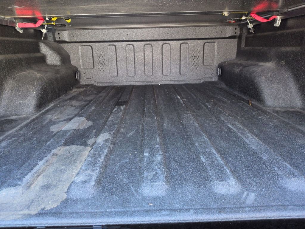 Used 2023 Jeep Gladiator Overland image 19