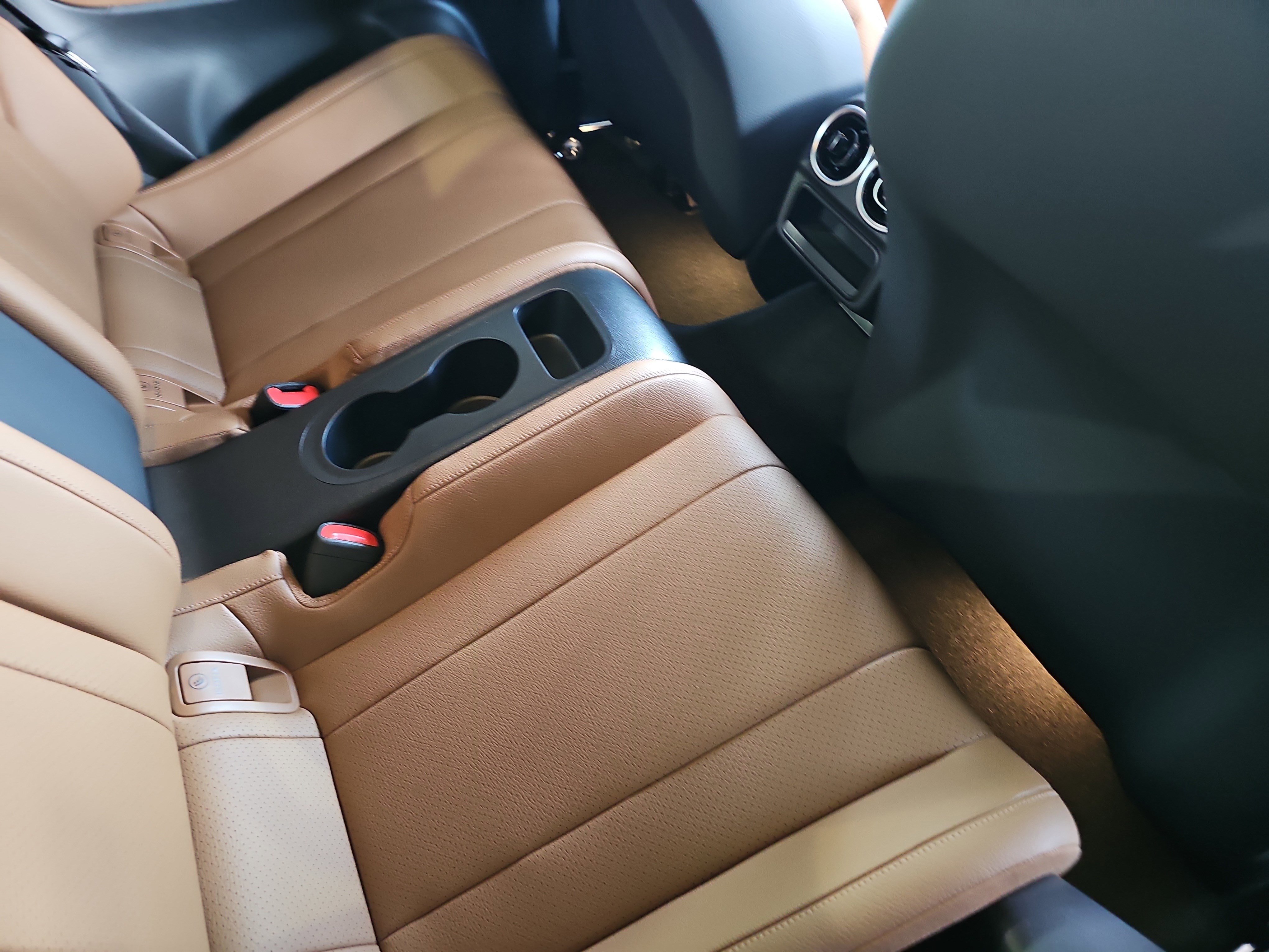 New 2026 Mercedes-Benz CLE 450 4MATIC Coupe image 11
