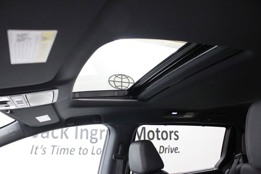 Used 2024 Honda Odyssey Sport image 13