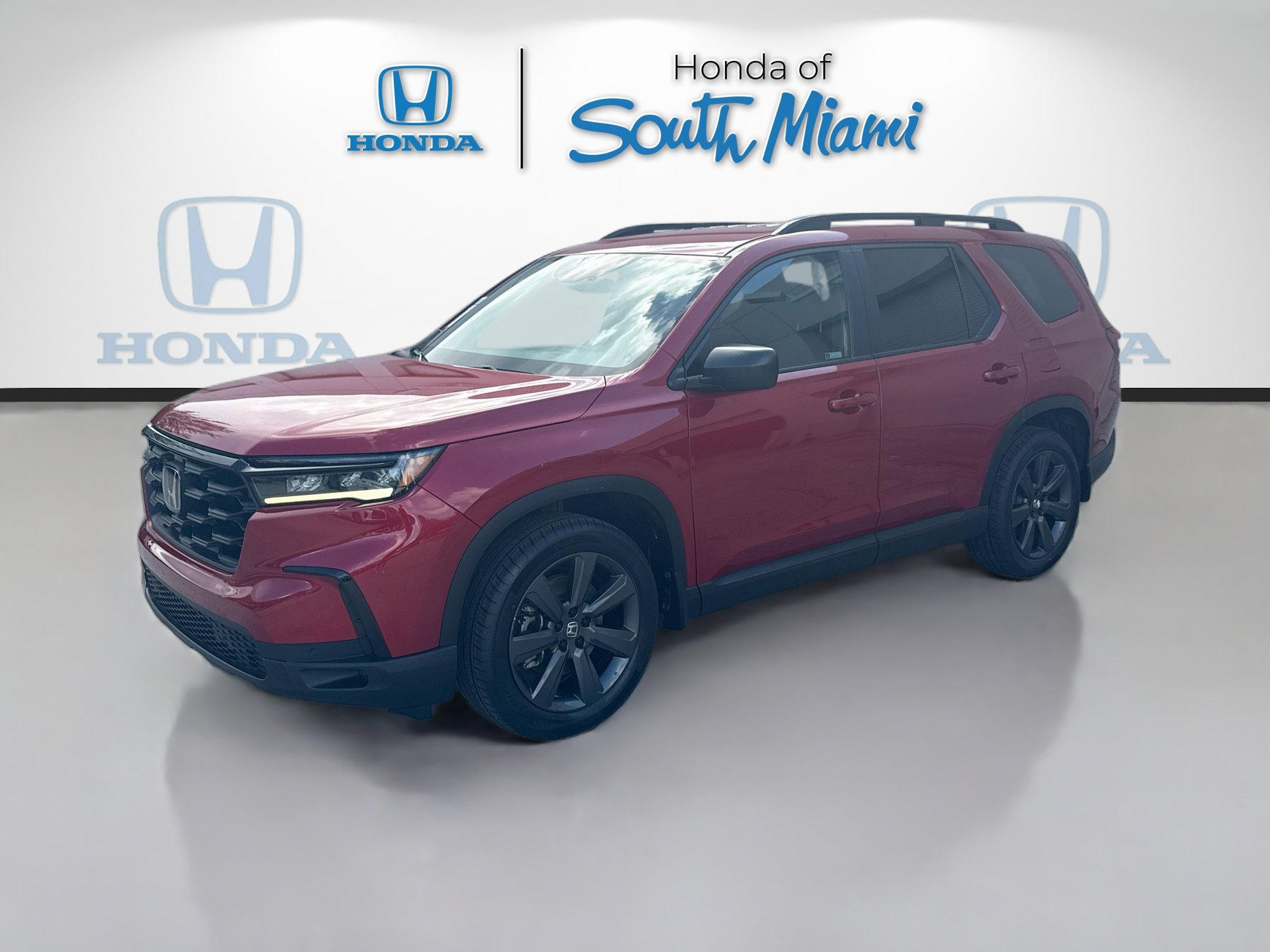 Certified 2024 Honda Pilot Sport image 3