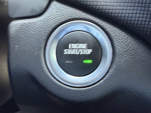 Used 2022 Chevrolet Equinox RS FWD image 27