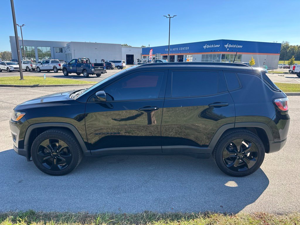 Used 2021 Jeep Compass Latitude w/ Sun and Sound Group FWD image 4