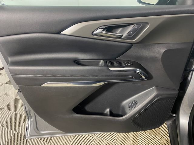 Certified 2025 Chevrolet Traverse LT image 12