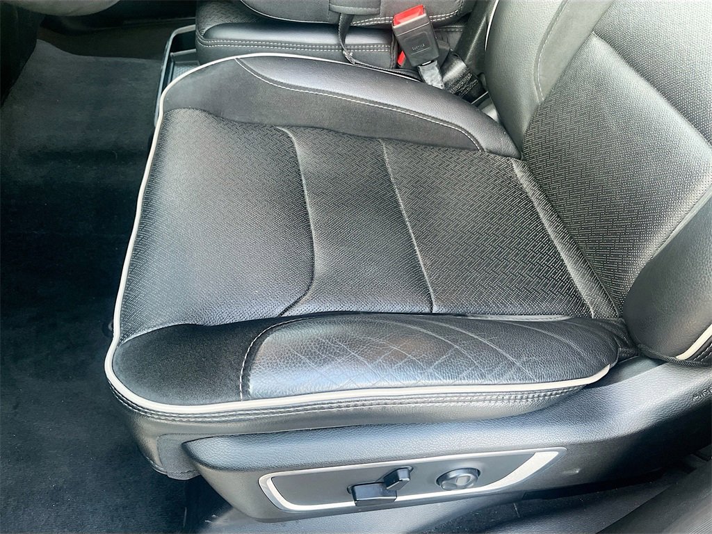 Used 2020 RAM 1500 Laramie image 19