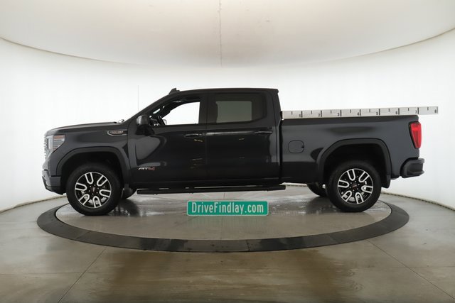 Used 2023 GMC Sierra 1500 AT4 w/ Technology Package image 9