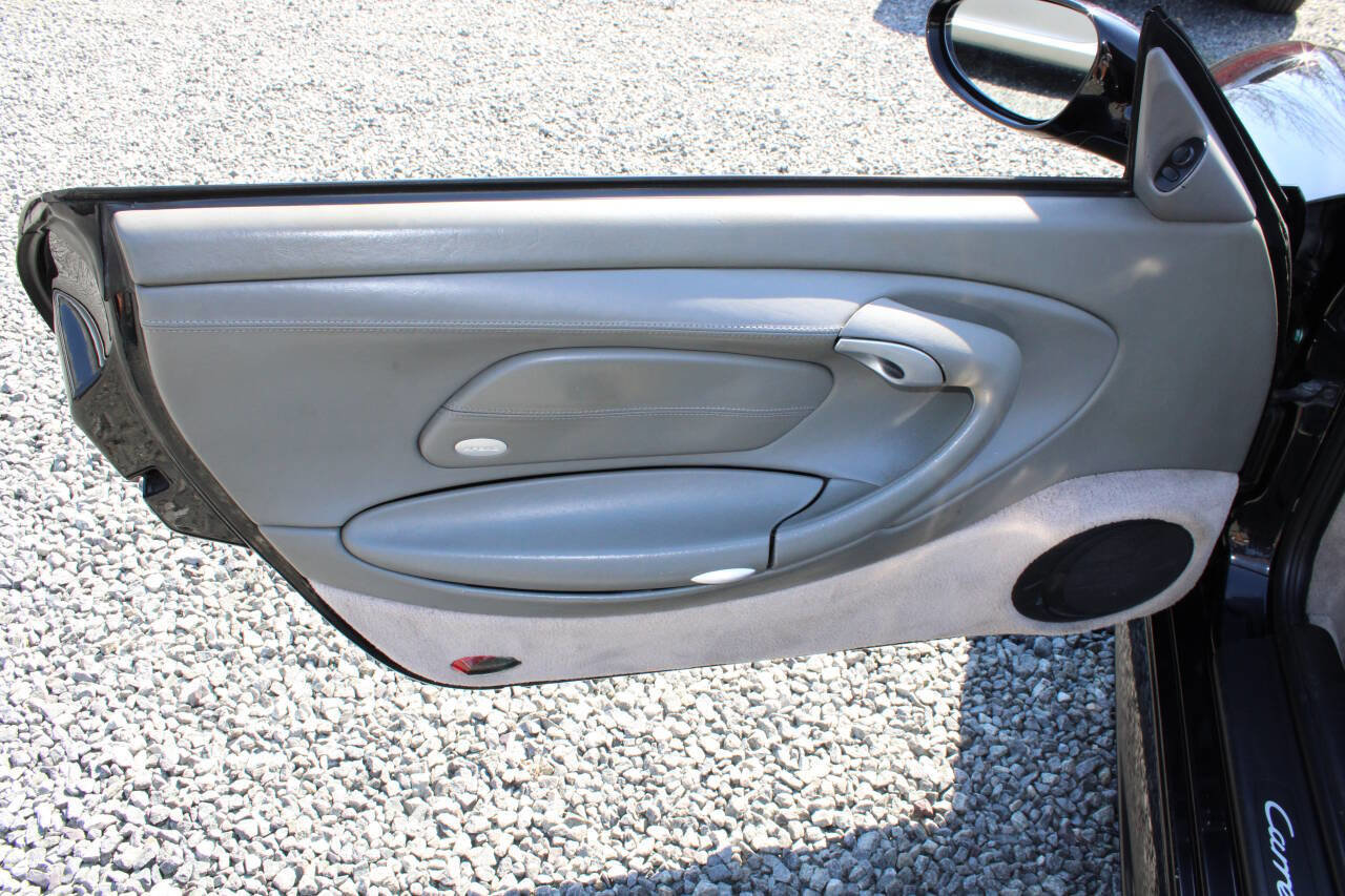 Used 2003 Porsche 911 Carrera 4 image 28