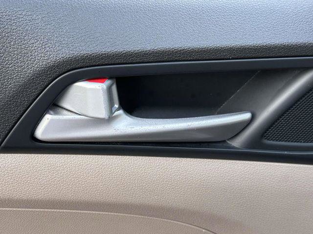 Used 2021 Hyundai Tucson SE image 10