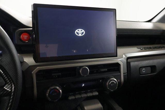 Used 2024 Toyota Tacoma TRD Sport image 17