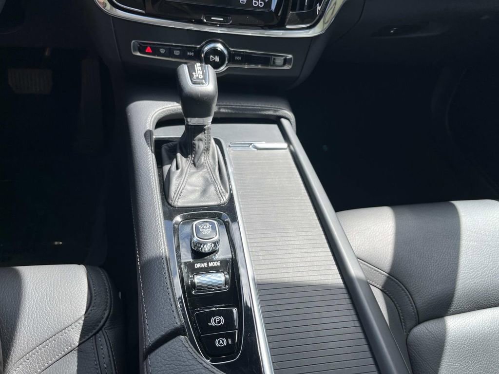 Used 2019 Volvo V90 T5 Cross Country w/ Advanced Package image 35