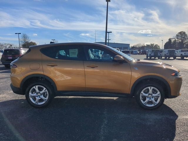 New 2024 Dodge Hornet GT w/ Tech Pack w/o Parking AWD/4WD image 3