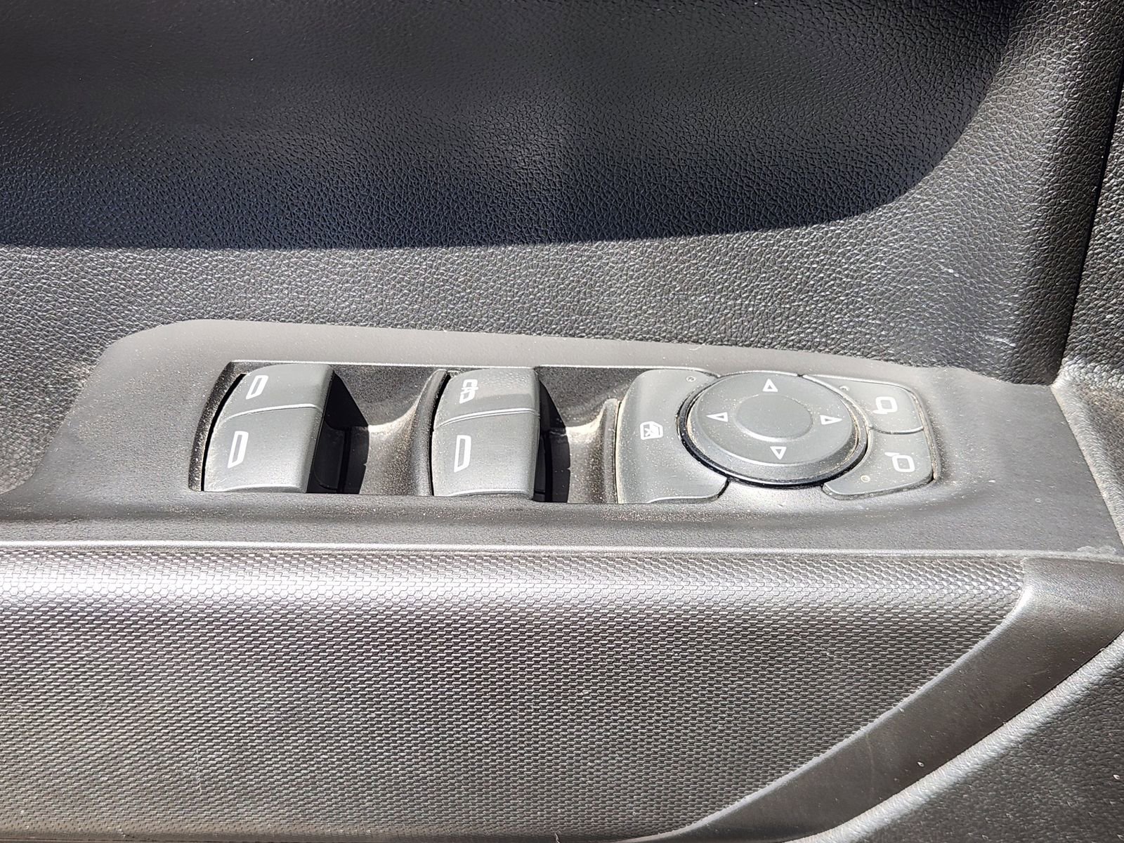 Used 2022 Chevrolet Silverado 1500 Custom image 26