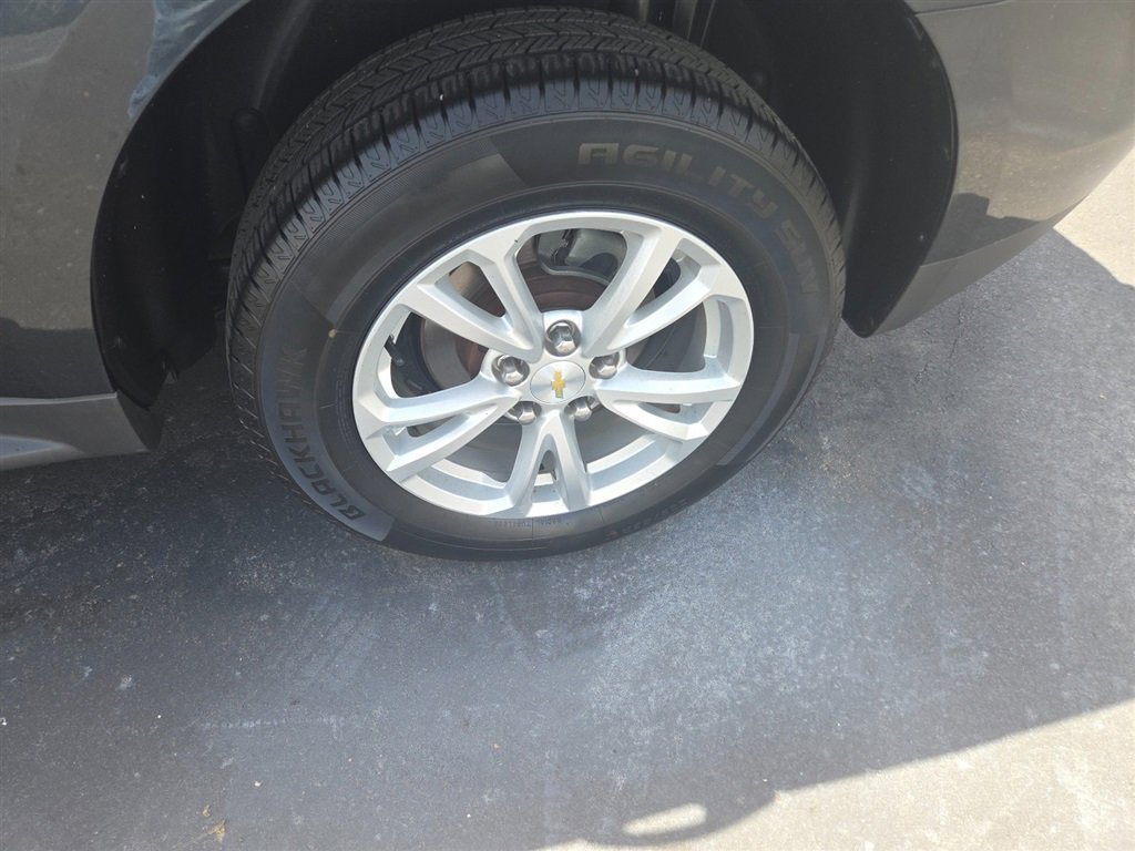 Used 2017 Chevrolet Equinox LT w/ Convenience Package image 25