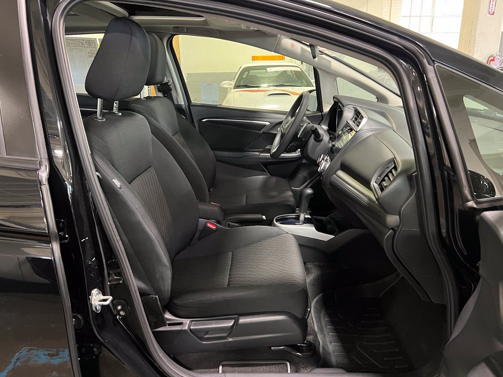 Used 2020 Honda Fit EX image 18