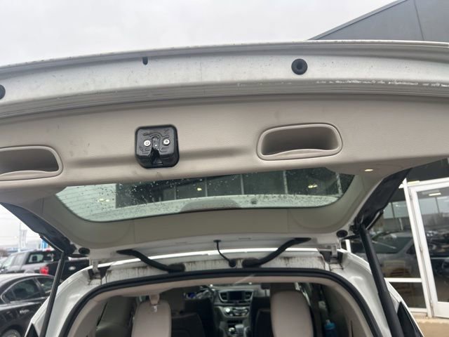 Used 2018 Chrysler Pacifica Touring-L image 34