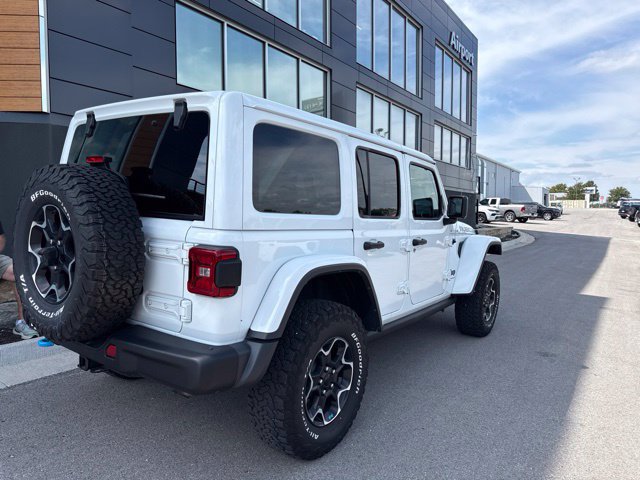 Used 2023 Jeep Wrangler Unlimited Rubicon 4xe w/ Steel Bumper Group AWD/4WD image 3
