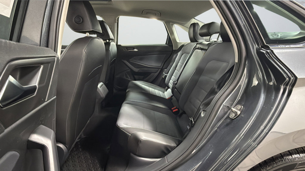 New 2026 Volkswagen Jetta SE image 30