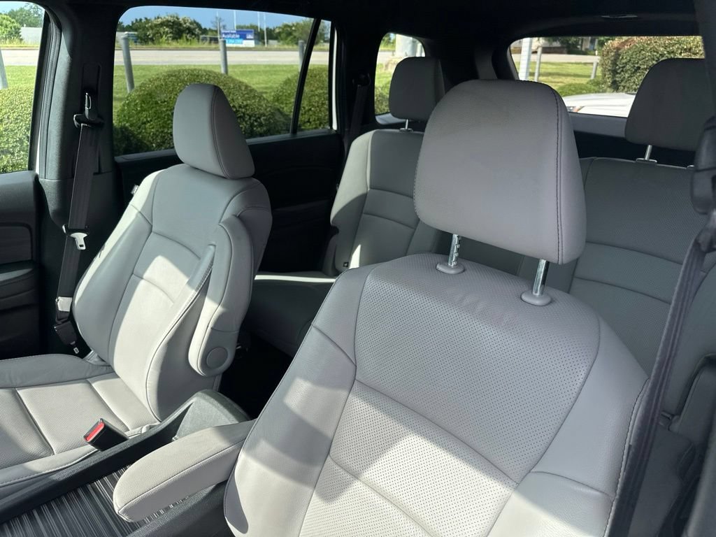 Used 2023 Honda Passport EX-L image 23