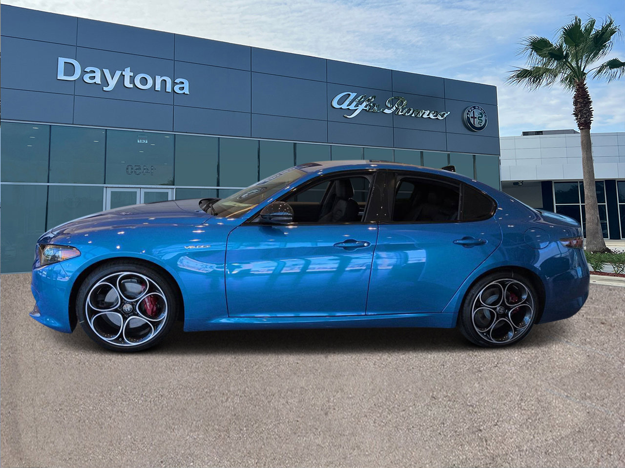 New 2026 Alfa Romeo Giulia w/ Driving Assist Package RWD image 5