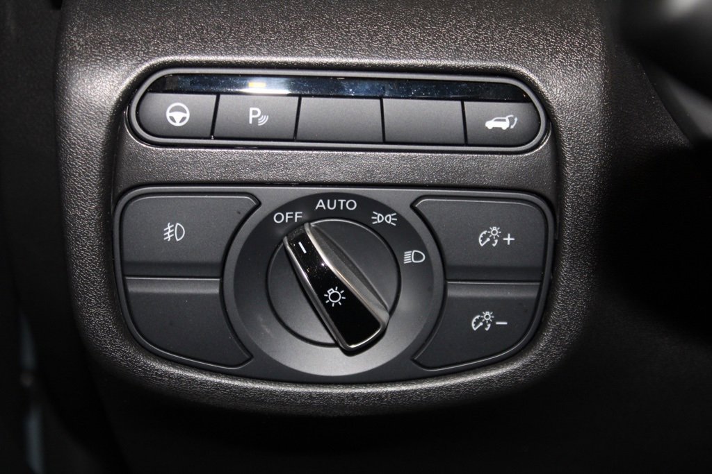 Used 2025 INFINITI QX55 Luxe w/ Cargo Package image 18