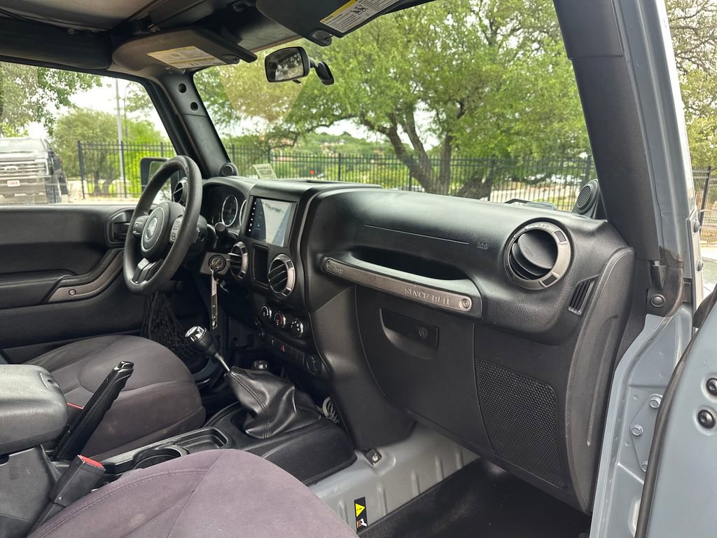 Used 2014 Jeep Wrangler Sport AWD/4WD image 10