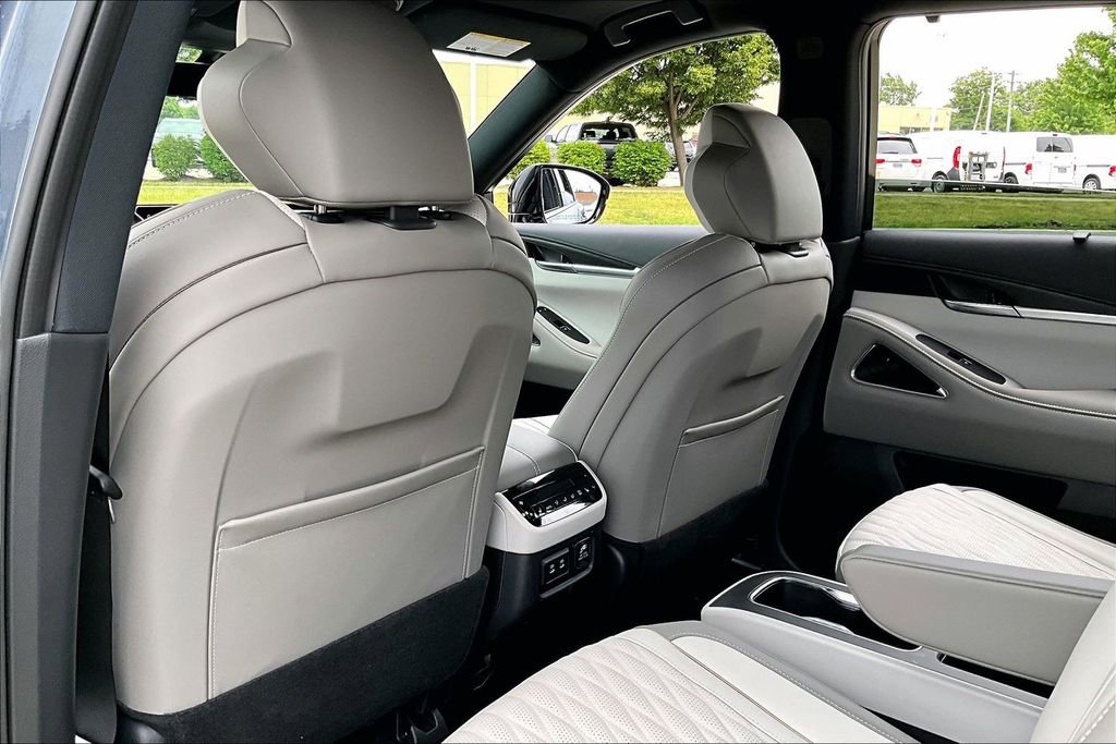 Certified 2026 INFINITI QX60 Autograph w/ Dark Cargo Package AWD/4WD image 31