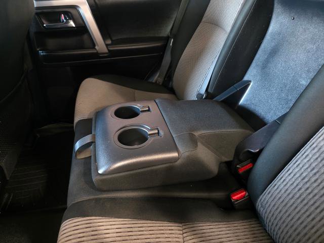 Used 2015 Toyota 4Runner SR5 AWD/4WD image 28