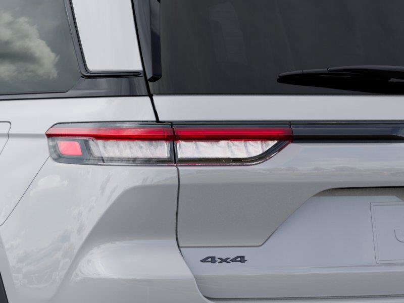 New 2025 Jeep Grand Cherokee Limited w/ Black Appearance Package AWD/4WD image 9