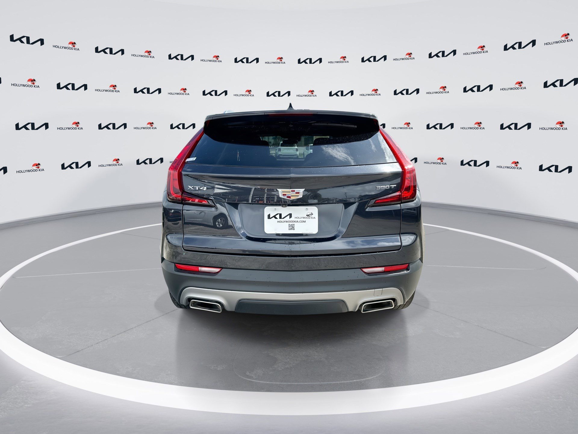 Used 2023 Cadillac XT4 Premium Luxury FWD image 7