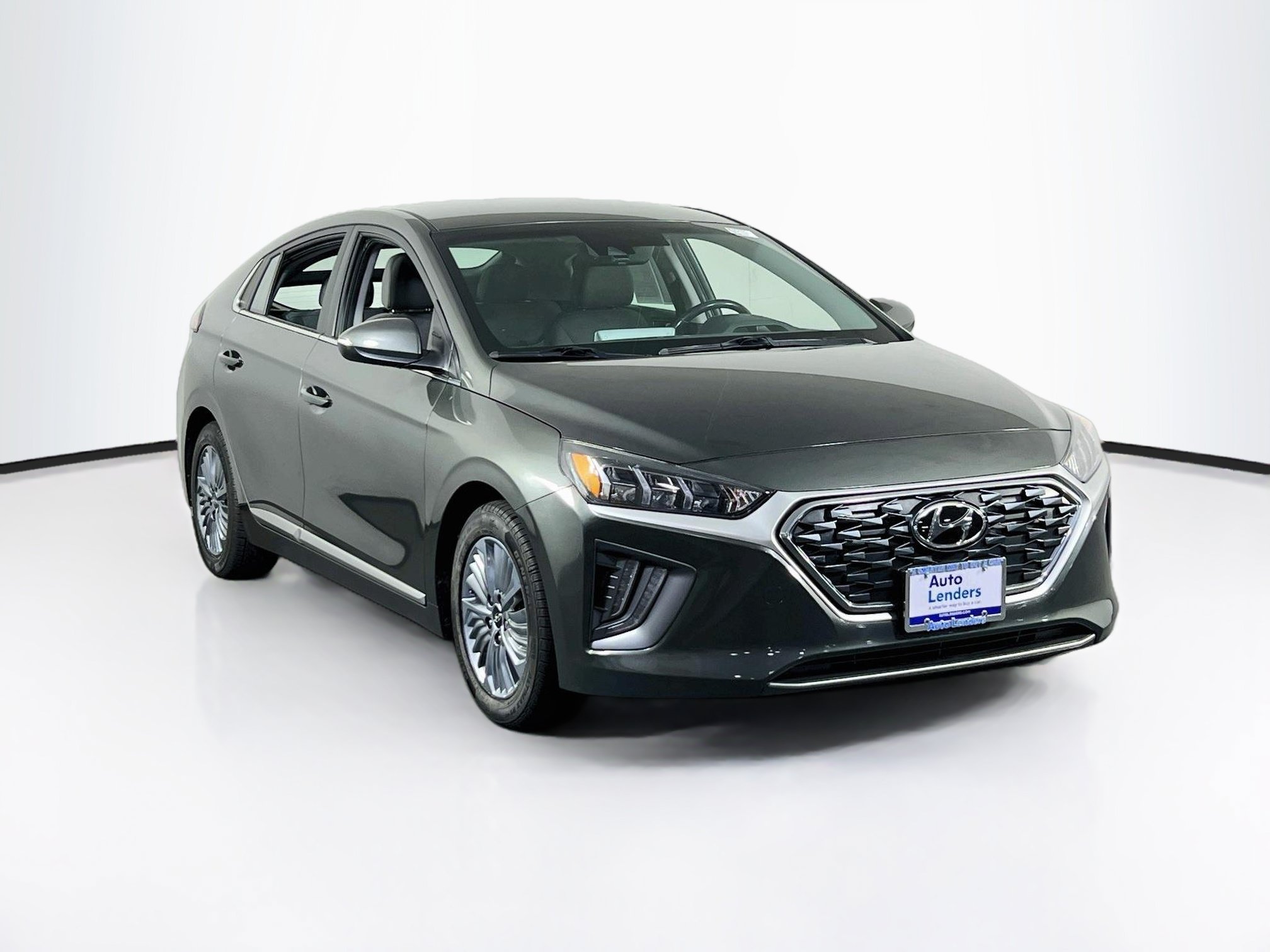 Used 2021 Hyundai Ioniq SEL FWD image 3