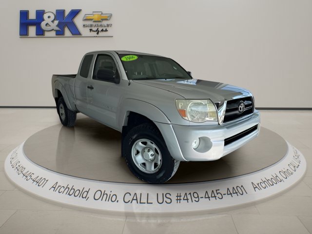 Used 2006 Toyota Tacoma PreRunner w/ SR5 Pkg #2